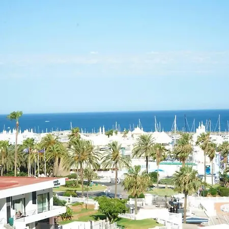 Amplio Con Vistas Al Mar Y Piscina En Apartment *